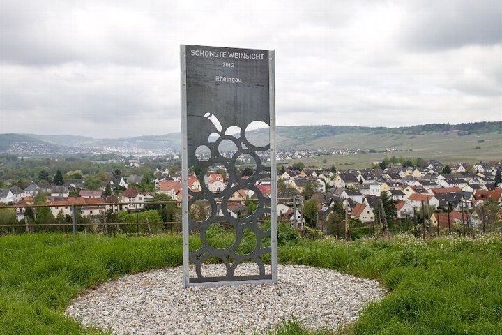 Die "Schönste Weinsicht" vom Rheingau
