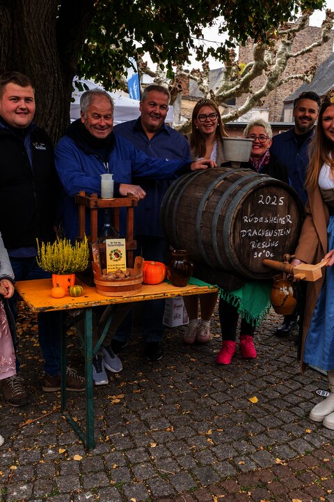 Tages des Federweißen - Winzer beim Umzug