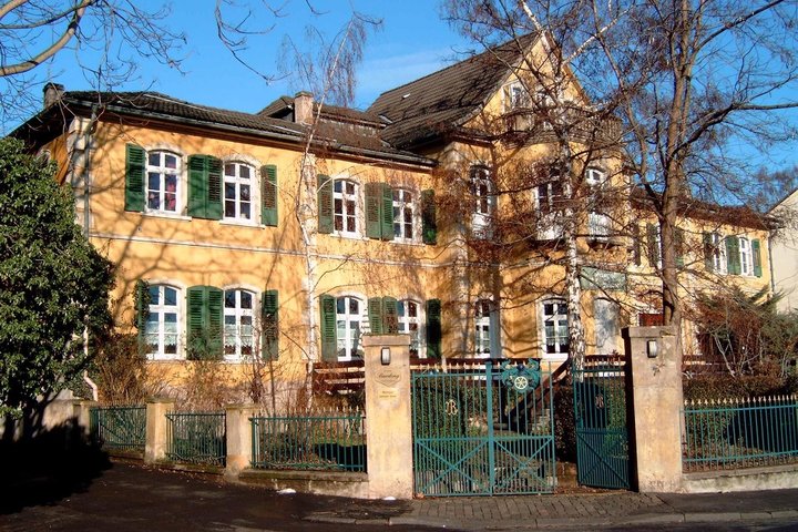 Außenansicht Weingut Grimm