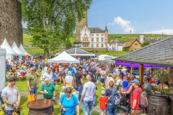 Kindersonntag- Garten der Brömserburg