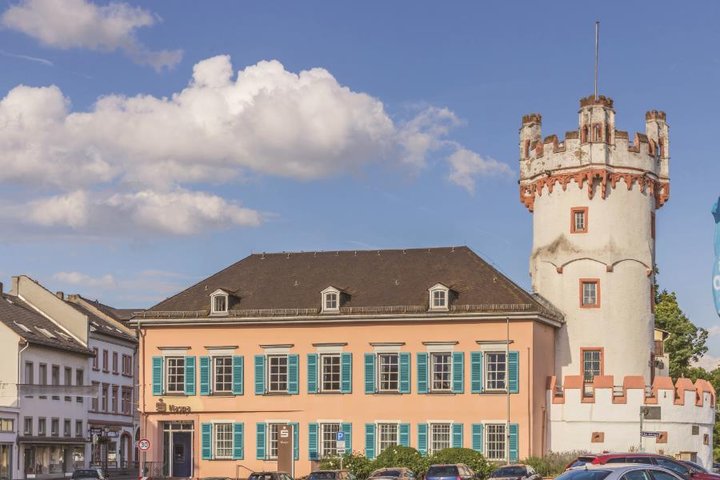 Eagle Tower